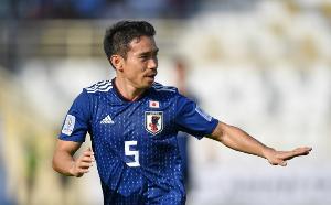 日媒預(yù)測(cè)vs國(guó)足首發(fā)：38歲長(zhǎng)友佑都出戰(zhàn) 三中衛(wèi)、四后衛(wèi)都有可能