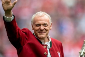 71歲傳奇助教格蘭德退休，拜仁官方社媒發(fā)文致謝