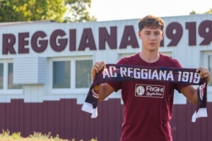 迪馬：雷吉納官宣簽下21歲米蘭小將博佐蘭，合同期至2027年