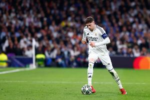 終于可以歇了！巴爾韋德本賽季出戰(zhàn)多達65場比賽，15次客串右后衛(wèi)