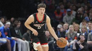 謝潑德：今夏經(jīng)歷的各種交易風(fēng)云真的很魔幻 現(xiàn)在的我只想變強(qiáng)