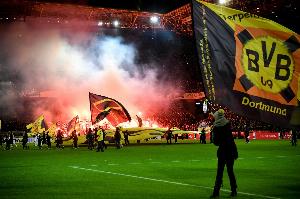 圖片報(bào)：多特在匈牙利開國(guó)際學(xué)院，青訓(xùn)項(xiàng)目有助提升曝光與挖新人