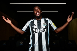 瑞典球員轉(zhuǎn)會費排名：伊薩克居首&伊布次席，伊蘭加6140萬歐第三