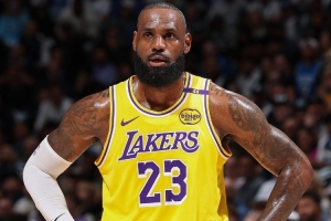 ??詹姆斯下家賠率：湖人第1&騎士第2 獨(dú)行俠勇士緊隨其后