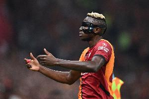 記者：那不勒斯要加拉塔薩雷為奧斯梅恩立刻付5500萬，2000萬分期