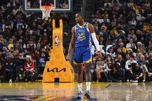 尬住了??Shams：勇士仍在等待庫(kù)明加的去留 所有行動(dòng)都因此受限