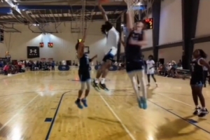 朱正曬視頻：17+7 加隔扣 讓這些伙伴知道誰(shuí)從U19男籃世界杯回來(lái)