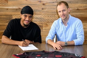 官方：埃因霍溫中場(chǎng)蒂爾曼加盟勒沃庫(kù)森，據(jù)悉轉(zhuǎn)會(huì)費(fèi)3500萬(wàn)歐