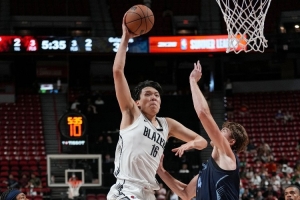 楊?。簵铄呐凼撬谂φ{(diào)整的跡象 NBA的背靠背是必修科目