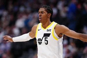 攻守兼?zhèn)?！科?威廉姆斯17中8砍并列全場(chǎng)最高22分外加8板4助3斷