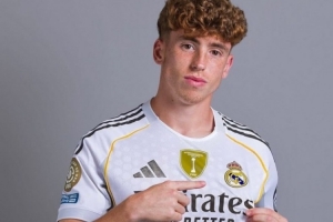 記者：此前米蘭也有意皇馬邊鋒穆尼奧斯，但球員選擇加盟奧薩蘇納