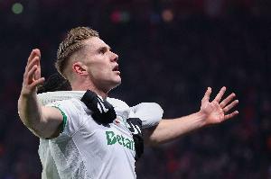 加拉：約克雷斯這是一下跨出兩三步，英超后衛(wèi)可比葡超強(qiáng)悍多了