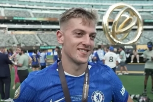 德拉普：今天全隊(duì)的表現(xiàn)配得上這一切 下賽季要贏得更多獎(jiǎng)杯