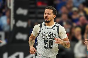 ??科爾-安東尼在買斷中放棄200萬！灰熊對他用了“分期付款”