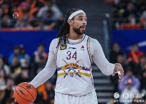 江南的城：薩林杰新賽季仍想在CBA打球 有北區(qū)球隊對他有意