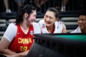 中國女籃：雙塔奇兵