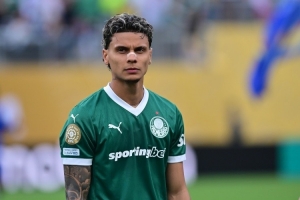 記者：本菲卡2500萬歐+獎(jiǎng)金報(bào)價(jià)羅馬目標(biāo)里奧斯，已達(dá)成個(gè)人協(xié)議