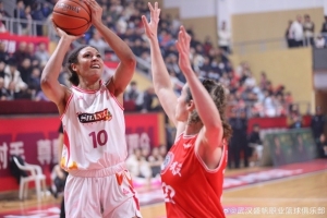 武漢女籃官方：球隊簽約WNBA球員奧利維耶-尼爾森-奧杜達