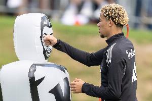 記者：利物浦與?；倏诉_(dá)成協(xié)議，已提出超7000萬鎊口頭報價