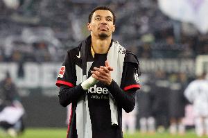 回聲報：利物浦至少會簽一名新中鋒，已接洽法蘭克福談判埃基蒂克