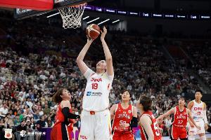 媒體人：高度是紙面上的優(yōu)勢 但籃球比賽不是一個強點能通吃一切