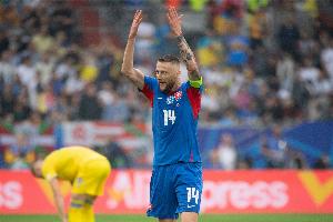 記者：費內(nèi)巴切計劃讓什克、阿森西奧本周接受體檢，并正式簽約