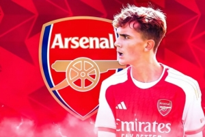 09后！記者：阿森納將15歲的道曼和15歲的薩爾蒙加入季前賽名單