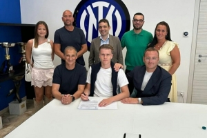 記者：16歲挪威前鋒斯特蘭德加盟國(guó)米，簽約3年