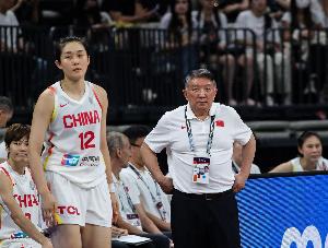 媒體人：宮魯鳴能鎮(zhèn)住中國女籃的球員 換了其他人就不一定了