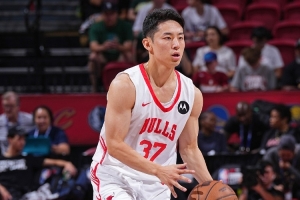 媒體人：河村與公牛簽下雙向合同 亞洲杯就見不到他了！