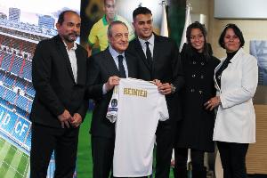 3000萬(wàn)歐加盟！阿斯：皇馬可能與23歲的雷尼爾提前一年解約