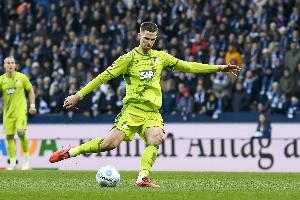 德天空：斯塔赫今日接受利茲聯(lián)體檢，轉(zhuǎn)會費2000萬歐+浮動