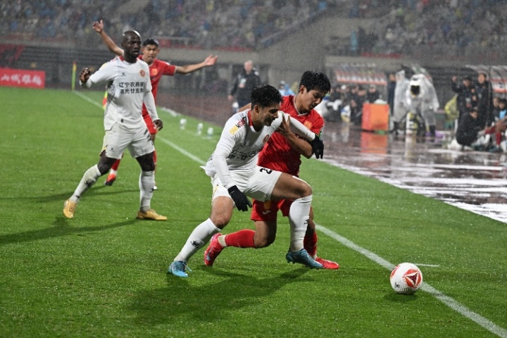 39868人觀賽！朱藝：遼寧鐵人創(chuàng)下中甲聯(lián)賽本賽季最高觀賽紀(jì)錄