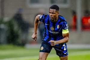 記者：門德斯推動巴薩簽約鄧弗里斯，后者尚未進行進一步詢問