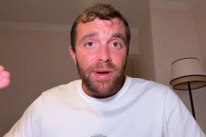 羅馬諾：霍伊倫堅決留隊為主力而戰(zhàn)，除非曼聯(lián)明確趕他走