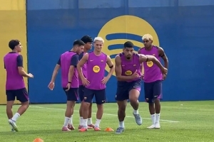 巴薩曬球隊(duì)訓(xùn)練視頻：工作，工作，再工作！??