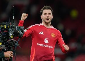 芒特：知道上賽季表現(xiàn)不夠好，現(xiàn)在要展望未來(lái)&充分利用季前賽