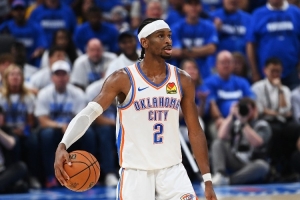 甜瓜：中投怎么會是糟糕的投籃選擇呢？這可是最有效的手段之一