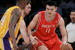 楊瀚森可以不去亞洲杯了，想起當(dāng)年姚明