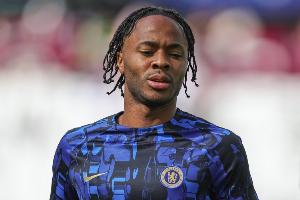 佩杜拉：那不勒斯將再次報(bào)價(jià)恩多耶，同時(shí)有意斯特林并已接觸藍(lán)軍