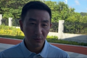 張?jiān)扑桑呵蜿?duì)需要經(jīng)驗(yàn)豐富的球員 和曾凡博一直保持聯(lián)系