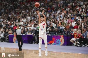 鄭薇：楊舒予能做的事情很多 她的職業(yè)天花板沒有上限