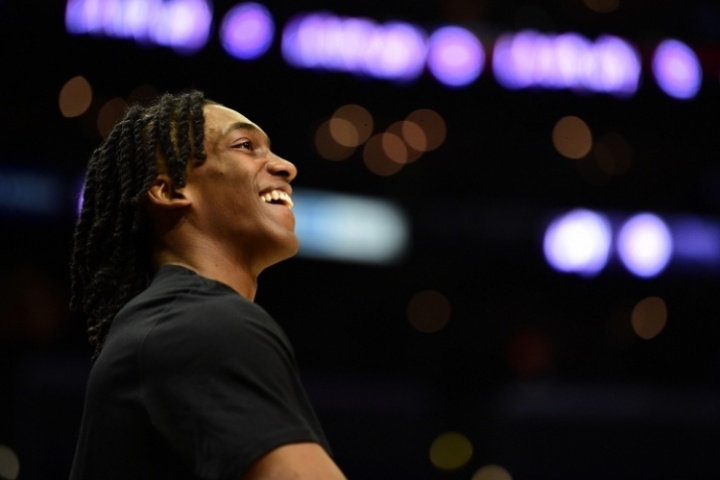 升級側(cè)翼？美媒模擬交易：湖人得到特倫斯-曼恩 送出2將+32年次輪