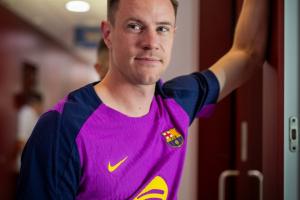 預(yù)計將長期傷缺！巴薩官方：特爾施特根接受腰部手術(shù)成功