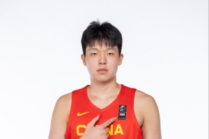 楊毅：籃協(xié)在民意緊逼下沒(méi)帶楊瀚森 若沒(méi)我的節(jié)目不見(jiàn)得是這結(jié)果