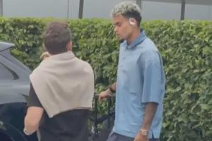 即插即用！德天空：迪亞斯周四亮相，周天將參加對(duì)陣?yán)锇旱臒嵘碣? >
                                        </div>
                                    </div>
                                                                        <div   id=