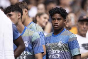 西媒：姆巴佩改穿皇馬10號(hào)后，恩德里克和加西亞成為9號(hào)球衣候選