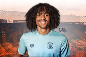 歸化專家：陳達毅這個事難點在于他自己提供不了足夠的法律文件