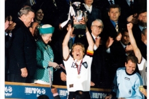 德國隊(duì)社媒?？肆炙孤?1歲生日快樂，為國家隊(duì)出戰(zhàn)108場47球25助