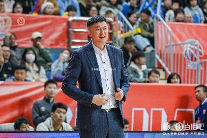 ??真摯的祝福！祝廣東男籃主帥杜鋒44歲生日快樂！??